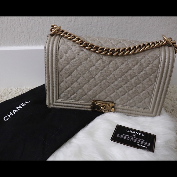 Chanel - New Boy Medium, EUC - Picture 8 of 13